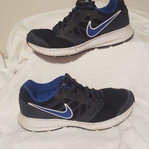 👟👟Ladies Nike athletic shoes size 8